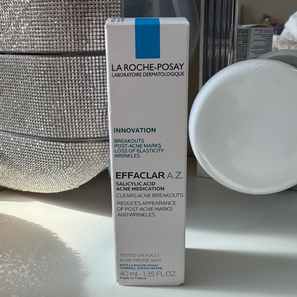 La Roche-Posay Effaclar A.Z. Salicylic Acid Acne Treatment - Picture 4 of 5